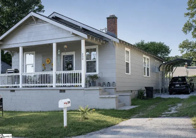 Photo 3 of Single family home for sale at 230 Foster St, Anderson, SC 29625 | MLS# 1601422 | Listing updated on 2026-08-21
