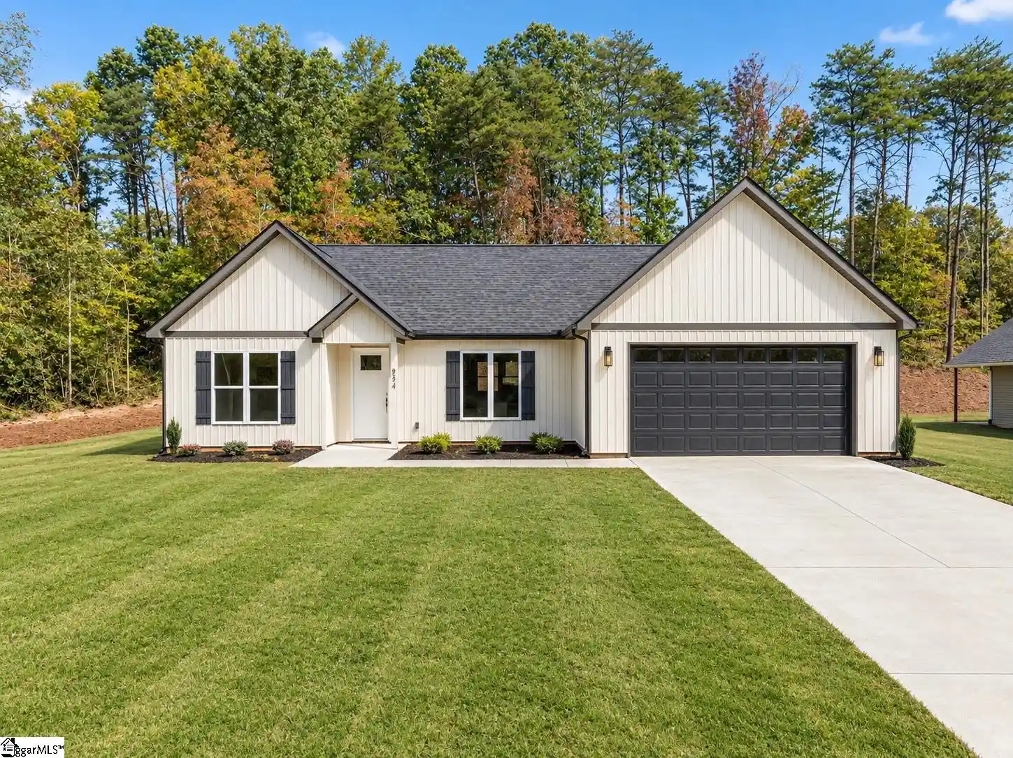 Photo 1 of Single family home for sale at 954 Tubbs Mountain Rd, Travelers Rest, SC 29690 | MLS# 1607027 | Listing updated on 2026-10-19