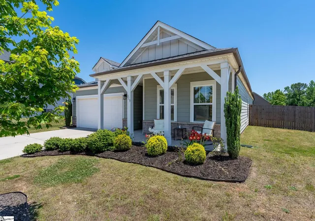 Photo 3 of Single family home for sale at 315 Bristle Fern Trl, Simpsonville, SC 29680 | MLS# 1592518 | Listing updated on 2026-08-13