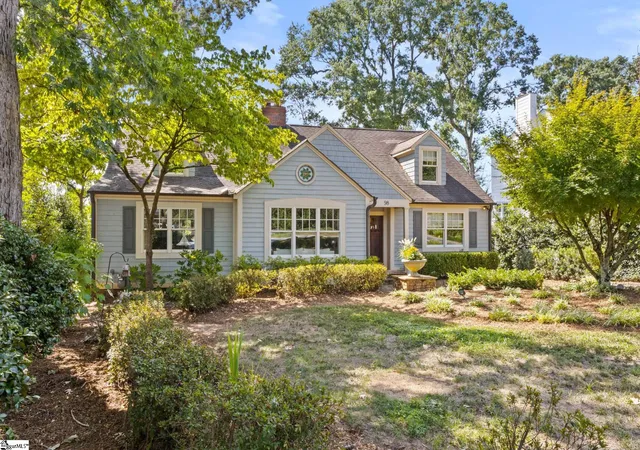 Photo 2 of Single family home for sale at 98 Woodvale Ave, Greenville, SC 29605 | MLS# 1602047 | Listing updated on 2026-08-26