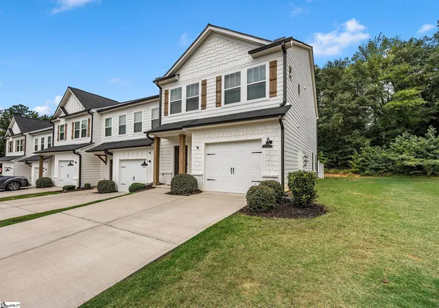Photo 2 of Townhouse for sale at 209 Broad Banyan Ct, Greer, SC 29650 | MLS# 1602403 | Listing updated on 2026-08-30