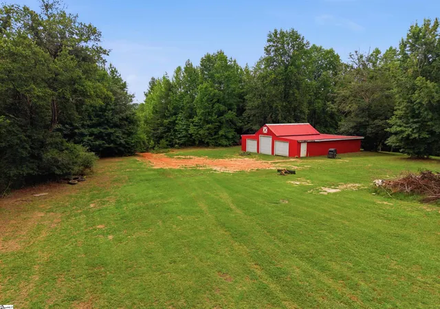 Photo 4 of Single family home for sale at 553 Dacusville Rd, Marietta, SC 29661 | MLS# 1599949 | Listing updated on 2026-08-06