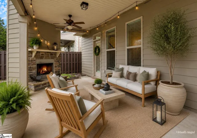 Photo 2 of Single family home for sale at 14 River Valley Ln, Greenville, SC 29605 | MLS# 1602012 | Listing updated on 2026-08-28
