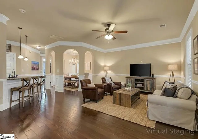 Photo 3 of Single family home for sale at 14 River Valley Ln, Greenville, SC 29605 | MLS# 1602012 | Listing updated on 2026-08-28