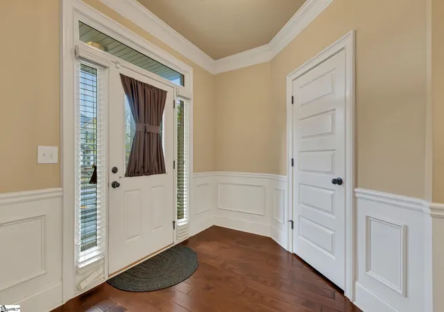 Photo 3 of Single family home for sale at 14 River Valley Ln, Greenville, SC 29605 | MLS# 1602012 | Listing updated on 2026-08-28