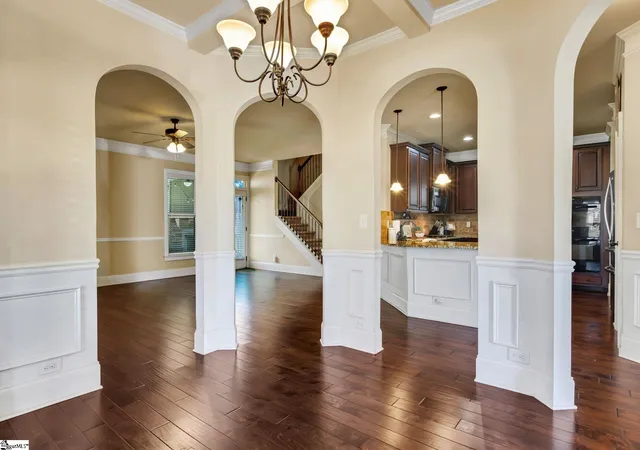 Photo 4 of Single family home for sale at 14 River Valley Ln, Greenville, SC 29605 | MLS# 1602012 | Listing updated on 2026-08-28