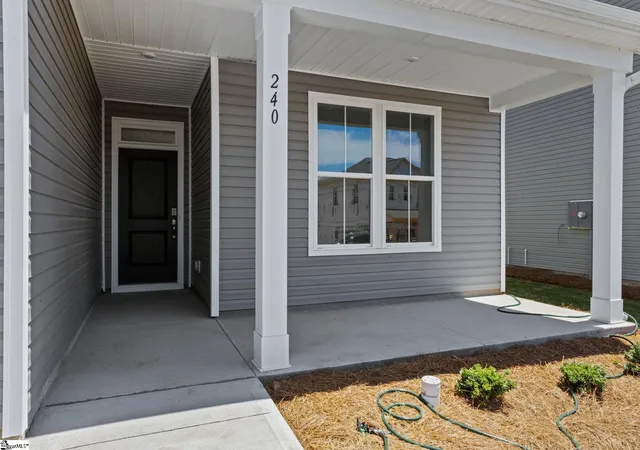 Photo 3 of Single family home for sale at 240 Pretoria Dr #Lot 96, Woodruff, SC 29388 | MLS# 1591982 | Listing updated on 2026-10-16