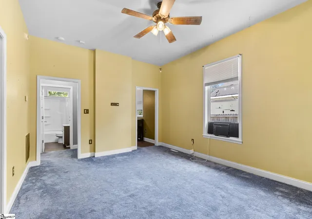 Photo 4 of Single family home for sale at 109 Jackson St, Laurens, SC 29360 | MLS# 1600862 | Listing updated on 2026-09-07
