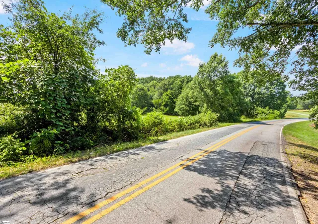 Photo 4 of House for sale at 00 Cooper Lake Rd, Simpsonville, SC 29681 | MLS# 1596732 | Listing updated on 2026-07-08