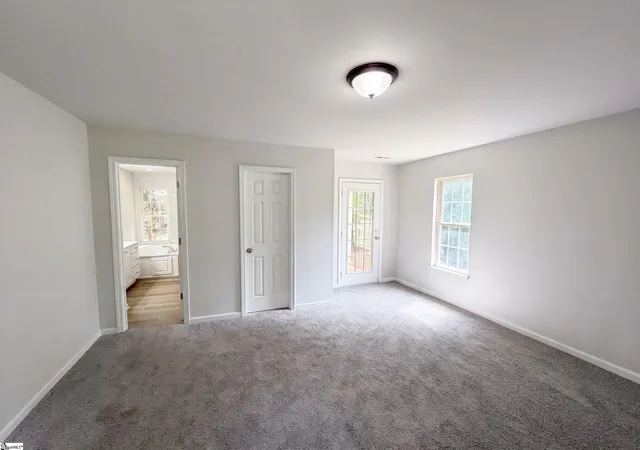 Photo 3 of Sale Pending at 520 Patriot Wy, West Union, SC 29696 | MLS# 1600682 | Listing updated on 2026-09-25