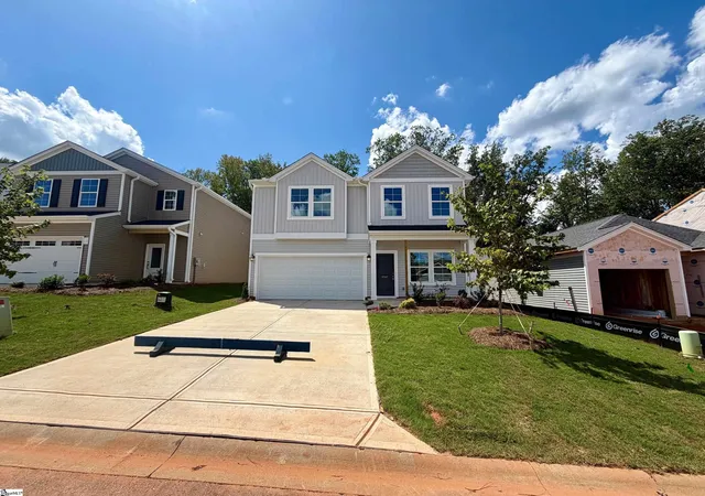 Photo 2 of Single family home for sale at 12147 Lansbury Dr, Inman, SC 29349 | MLS# 1590036 | Listing updated on 2026-08-13