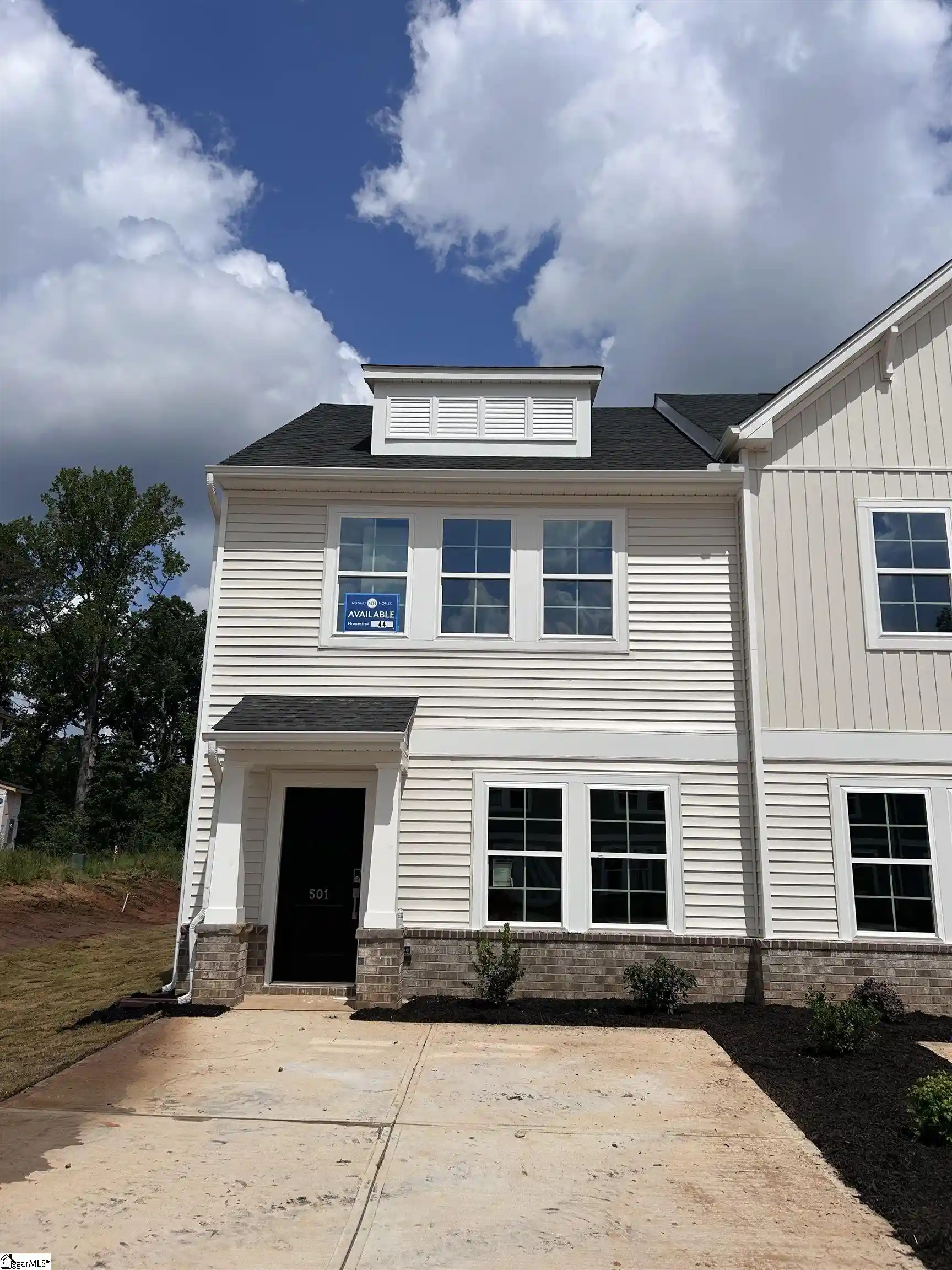 Photo 1 of Townhouse for sale at 501 Fernleigh Trl, Taylors, SC 29687 | MLS# 1596274 | Listing updated on 2026-10-27