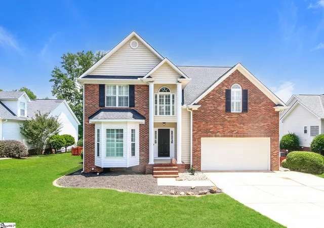 Photo 1 of Single family home for sale at 104 Sandtrap Ct, Greenville, SC 29609 | MLS# 1594887 | Listing updated on 2026-08-14