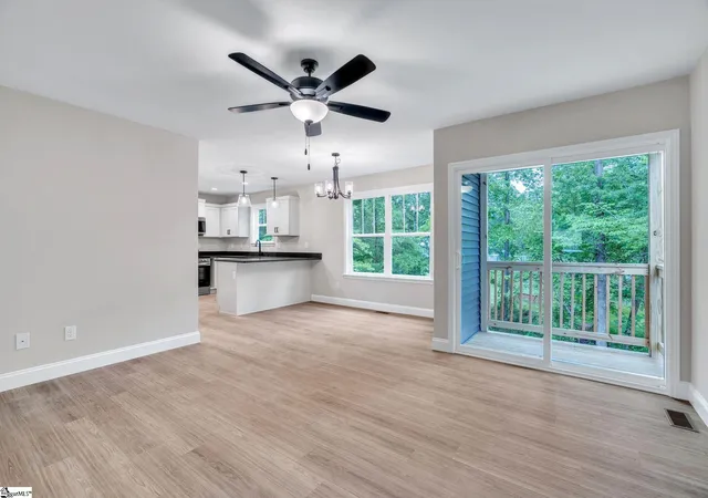 Homes for sale in Taylors, SC | 12 Oxford Blvd, Taylors, SC 29687 | MLS# 1592589