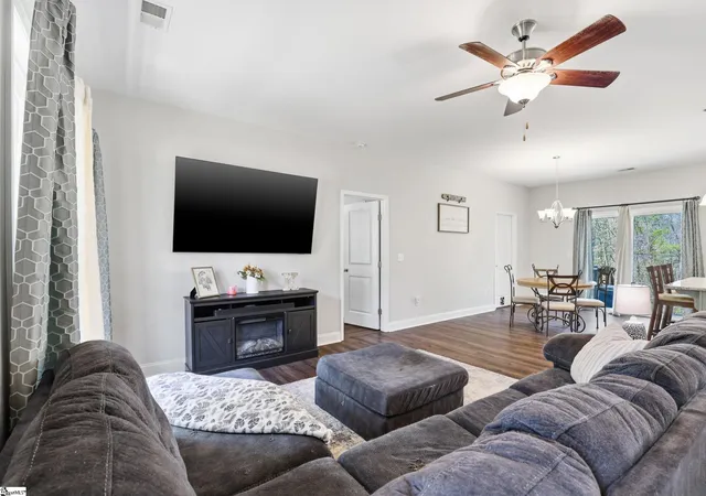 4th image of 127 Clark Ln, Easley, SC 29640 | MLS# 1588393