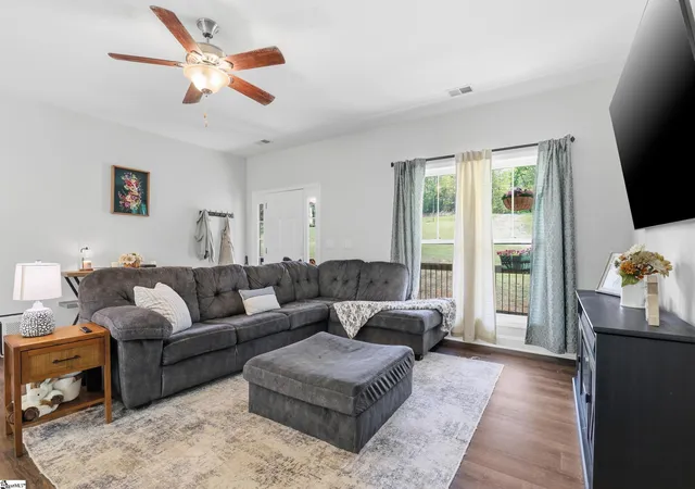 5th image of 127 Clark Ln, Easley, SC 29640 | MLS# 1588393