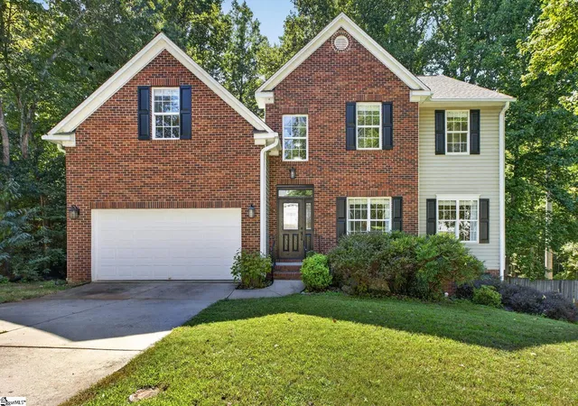 Photo 2 of Single family home for sale at 26 Trailstream Dr, Mauldin, SC 29662 | MLS# 1602209 | Listing updated on 2026-09-11