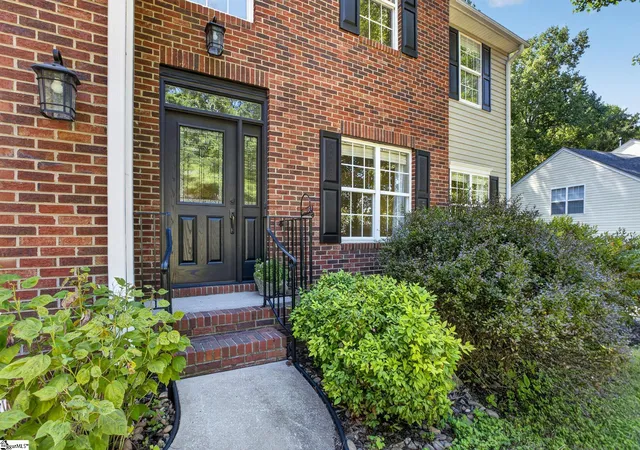 Photo 2 of Single family home for sale at 26 Trailstream Dr, Mauldin, SC 29662 | MLS# 1602209 | Listing updated on 2026-09-11