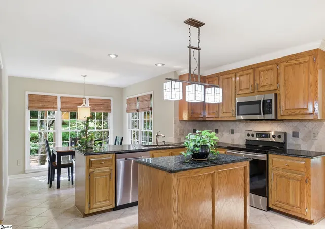Homes for sale in Simpsonville, SC | 3 Cutting Horse Ct, Simpsonville, SC 29680 | MLS# 1596097