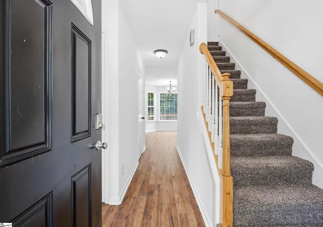 Photo 3 of Single family home for sale at 719 Timberwood Rdg, Greer, SC 29651 | MLS# 1601539 | Listing updated on 2026-08-21