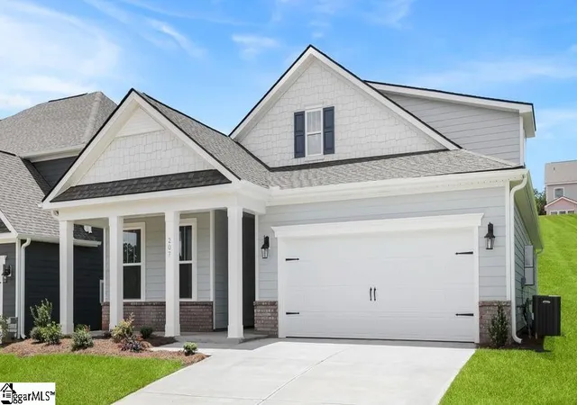 Homes for sale in Travelers Rest, SC | 207 Barred Owl Rd, Travelers Rest, SC 29690 | MLS# 1584334