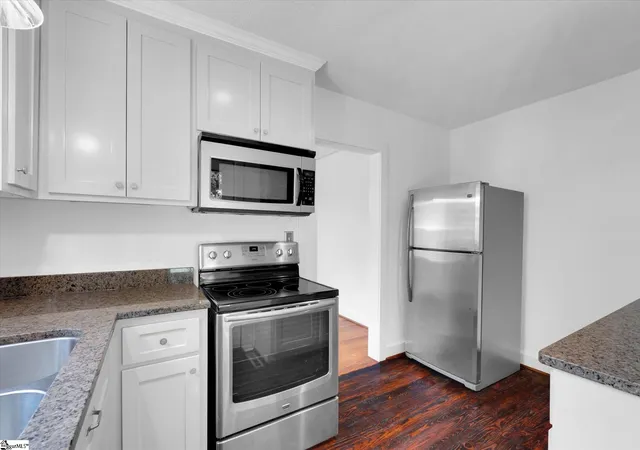 Photo 3 of Single family home for sale at 108 Paris View Dr, Greenville, SC 29609 | MLS# 1601568 | Listing updated on 2026-08-27