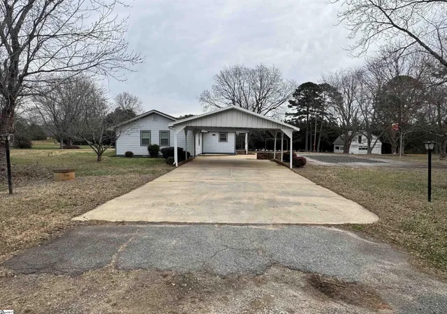3rd image of 809 John Dodd Rd, Spartanburg, SC 29303 | MLS# 1580814