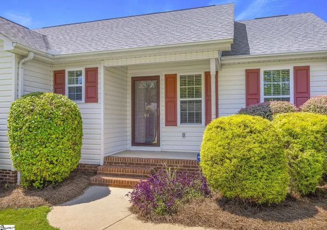 Photo 5 of Single family home for sale at 40 Pine Ridge Rd, Lyman, SC 29365 | MLS# 1602336 | Listing updated on 2026-08-29