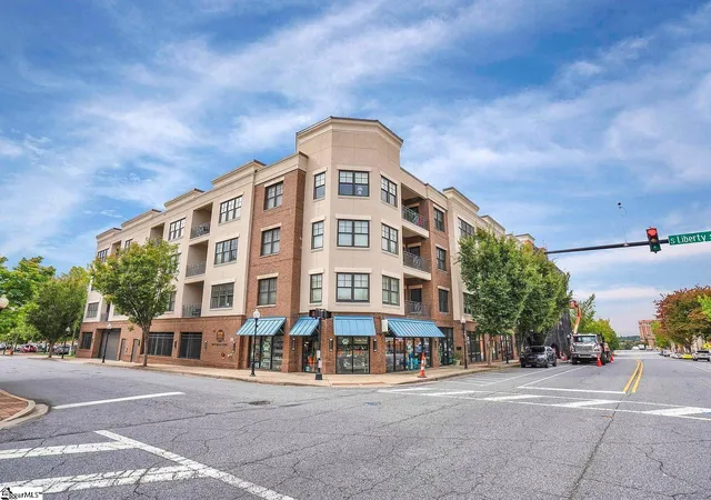 Photo 2 of Condo for sale at 155 E Broad St, Spartanburg, SC 29306 | MLS# 1601260 | Listing updated on 2026-10-08