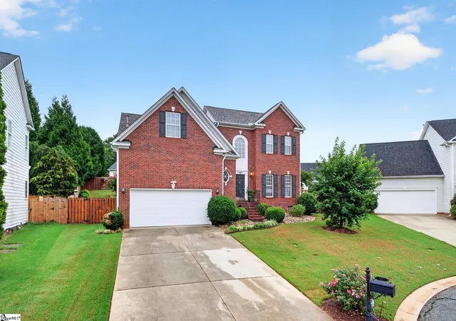 Photo 2 of Single family home for sale at 17 Suffolk Downs Wy, Greenville, SC 29615 | MLS# 1597884 | Listing updated on 2026-09-04