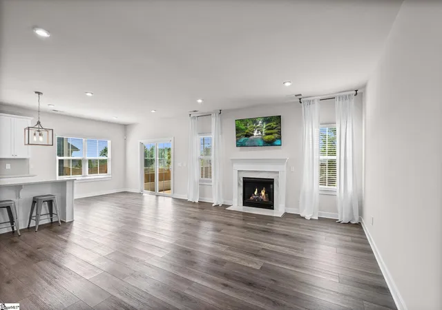 Photo 3 of Single family home for sale at 609 Vestrella Rd, Greenville, SC 29605 | MLS# 1602030 | Listing updated on 2026-08-27