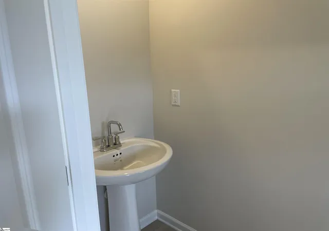 Photo 4 of Townhouse for sale at 138 Tango Dr, Clinton, SC 29325 | MLS# 1600767 | Listing updated on 2026-08-27