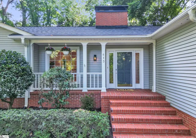 Photo 3 of Single family home for sale at 413 Mohawk Dr, Greenville, SC 29609 | MLS# 1601505 | Listing updated on 2026-08-28