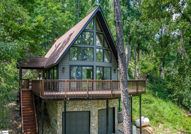 Photo 1 of Single family home for sale at 805 Whispering Falls Dr, Pickens, SC 29671 | MLS# 1599918 | Listing updated on 2026-08-19