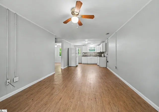 Photo 3 of House for sale at 302 Churchill Cir, Greenville, SC 29605 | MLS# 1592614 | Listing updated on 2026-06-05
