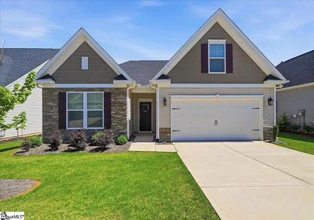 Homes for sale in Greer, SC | 504 Clairbrook Ct, Greer, SC 29651 | MLS# 1593907
