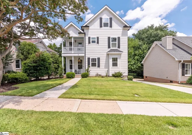 Photo 1 of Single family home for sale at 13 E Talullah Dr, Greenville, SC 29605 | MLS# 1599895 | Listing updated on 2026-08-05
