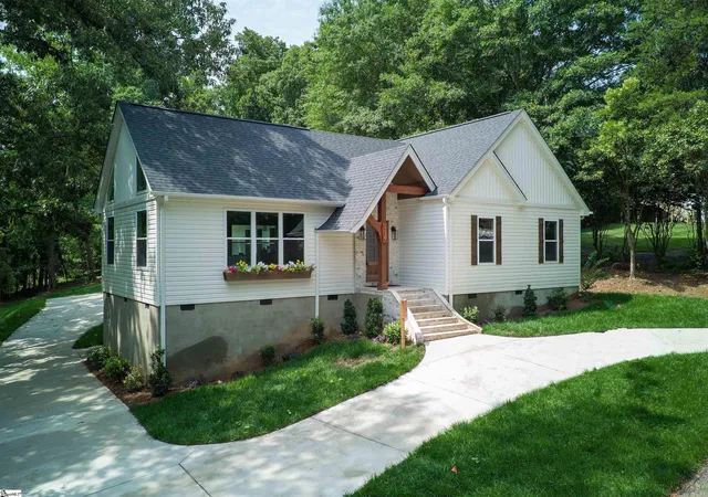 1st image of 34 Nora Dr, Greenville, SC 29609 | MLS# 1594008