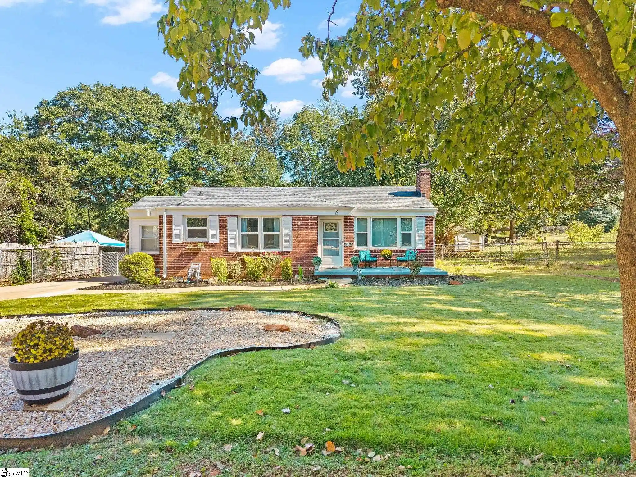 Single family home for sale at 8 Linda Ln, Greenville, SC 29617 | MLS# 1608174