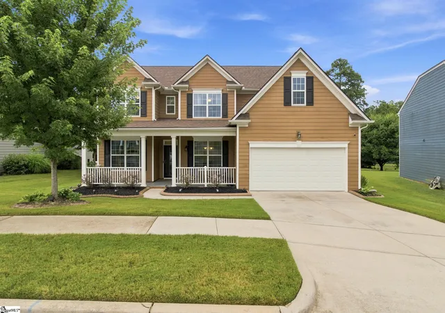 Photo 2 of Single family home for sale at 133 Arnold Mill Rd, Simpsonville, SC 29680 | MLS# 1597999 | Listing updated on 2026-08-28