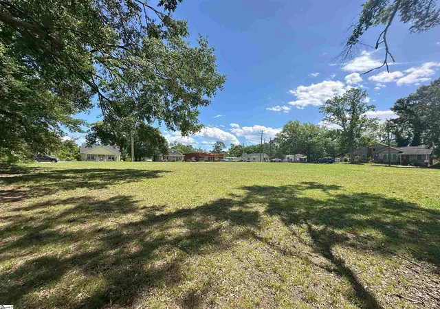 Photo 3 of Land for sale at 301 Arlington Rd, Greer, SC 29651 | MLS# 1599359 | Listing updated on 2026-07-31