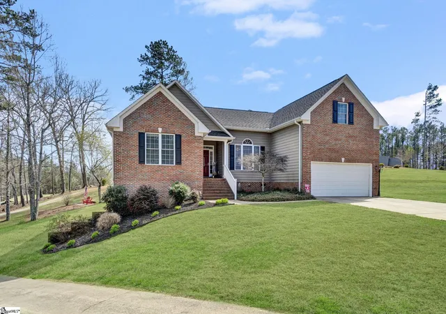 3rd image of 5 Laurelcrest Ln, Travelers Rest, SC 29690 | MLS# 1584854