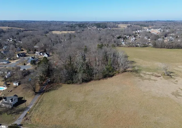 2nd image of 106c Omega Ln, Piedmont, SC 29673 | MLS# 1581081