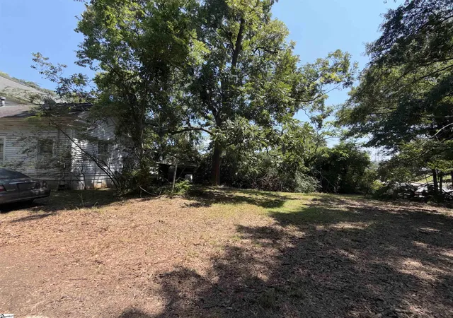 3rd image of 321 W Main St, Clinton, SC 29325 | MLS# 1601727