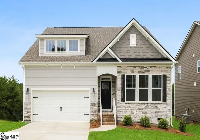 Photo 1 of Single family home for sale at 651 Munchberry Wy, Spartanburg, SC 29301 | MLS# 1590190 | Listing updated on 2026-09-10