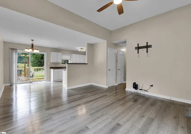 Photo 4 of Single family home for sale at 3160 Milan Rd, Clinton, SC 29325 | MLS# 1596352 | Listing updated on 2026-08-20