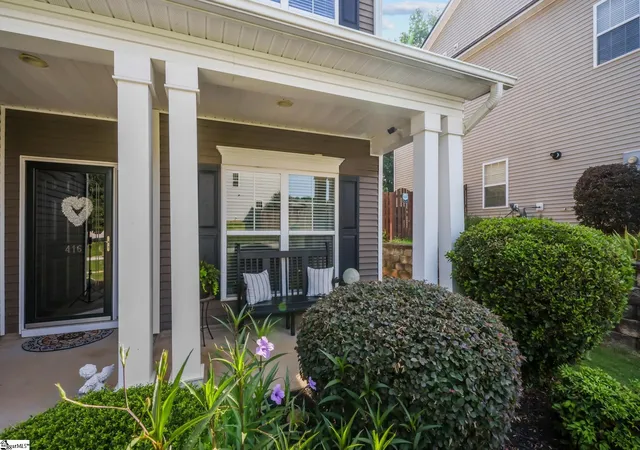 Photo 4 of Sale Pending at 416 Leigh Creek Dr, Simpsonville, SC 29681 | MLS# 1598651 | Listing updated on 2026-08-12