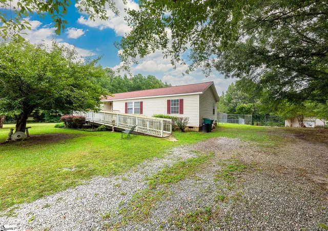 Photo 1 of Single family home for sale at 377 Fort Lndley Rd, Laurens, SC 29360 | MLS# 1601051 | Listing updated on 2026-09-15