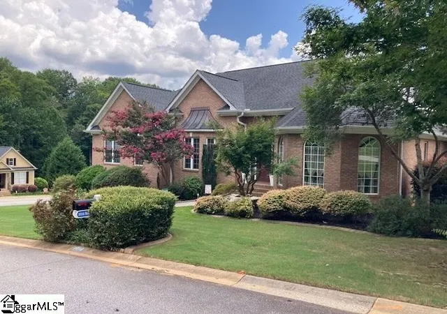 Photo 2 of Single family home for sale at 1018 Bent Creek Run Dr, Greer, SC 29651 | MLS# 1599342 | Listing updated on 2026-09-12
