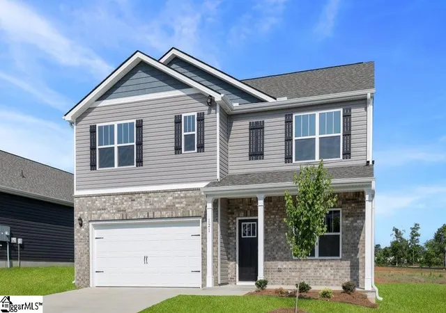 Homes for sale in Greenwood, SC | 121 Depot Cir, Greenwood, SC 29646 | MLS# 1586503